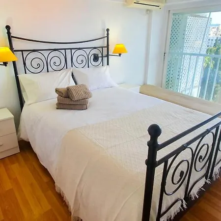 Skol 416. Cozy Two Bedroom Duplex With Sea Views. Apartment